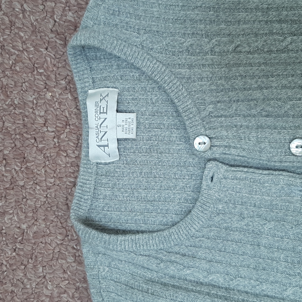 2 pc Gray Sweater Set - Picture 6 of 10